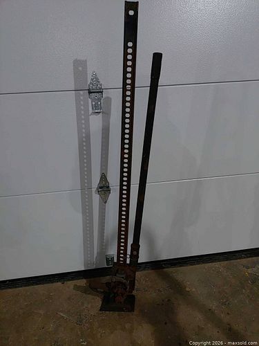 Lot #215 (1 of 6)