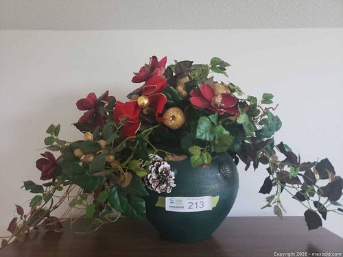 Christmas Arrangement (1 of 6)