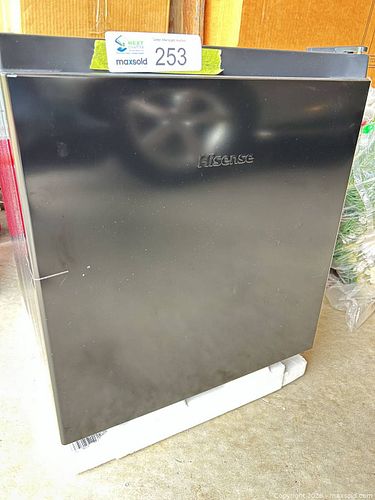 Lot #253 (1 of 5)
