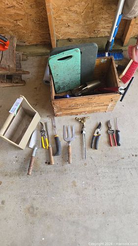 Lot #65 (1 of 9)