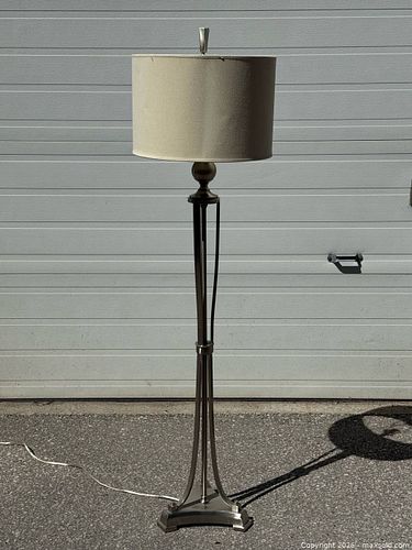 Lot #638 (1 of 11)