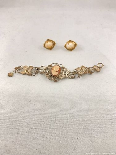 Lot #994 (1 of 5)