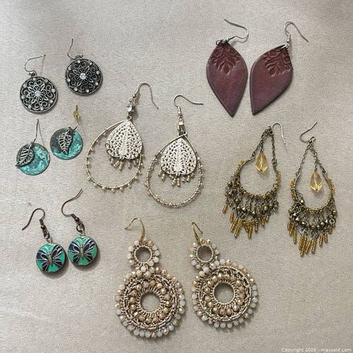 Lot #30 (1 of 7)