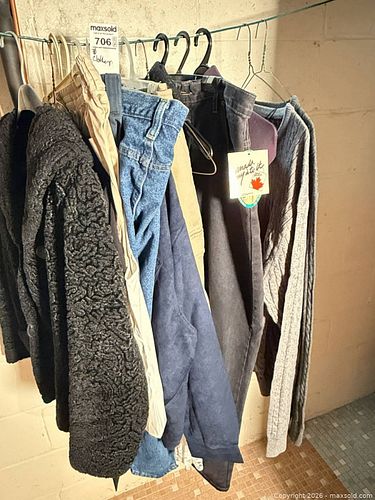 Lot #706 (1 of 17)