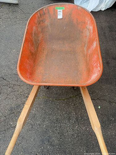 Lot #686 (1 of 12)