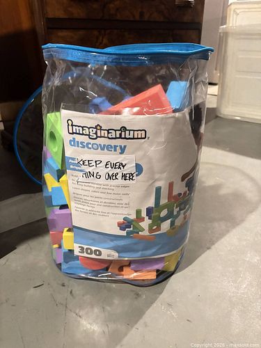 Lot #21 (1 of 9)