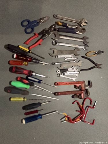 Hand tools. A (1 of 5)