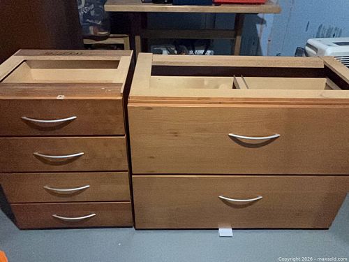 Office furniture. C (1 of 5)