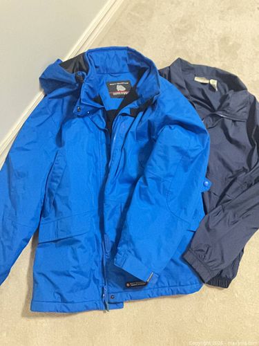 Outdoor Clothing lot. A (1 of 5)