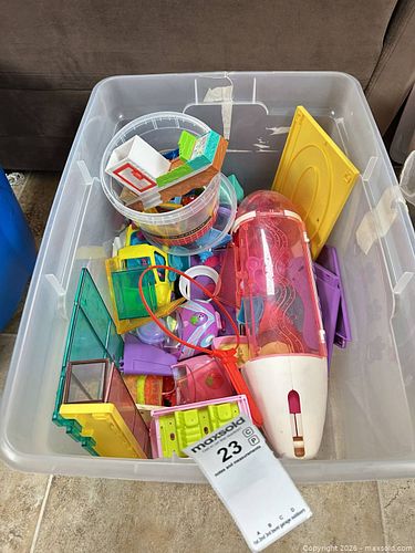 Lot #23 (1 of 9)