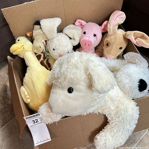Lot of Plush Stuffed Animals Assorted Sizes & Colors (1 of 5)