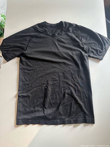 Lot #82 (1 of 1)
