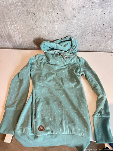 Lot #49 (1 of 4)