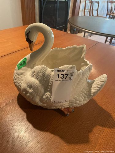Lot #137 (1 of 9)