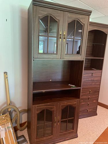 Display Cabinet C  (1 of 16)