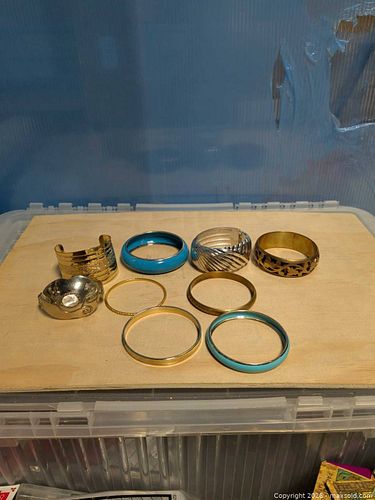 Bracelets (1 of 3)