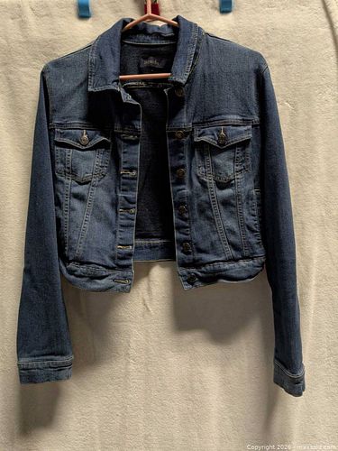 Jean jacket (1 of 4)