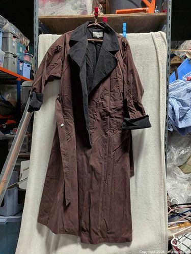 Long coat (1 of 4)
