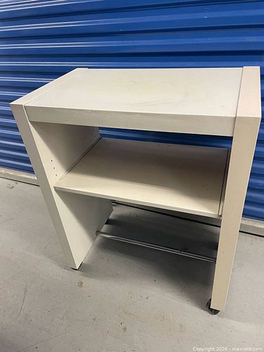 Lot #27 (1 of 4)