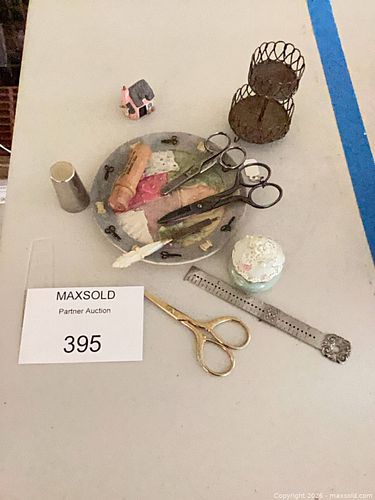 Lot #395 (1 of 6)