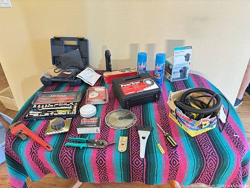 Mixed Hand & Power Tool Lot with Sander, Socket Set & Pump (1 of 25)