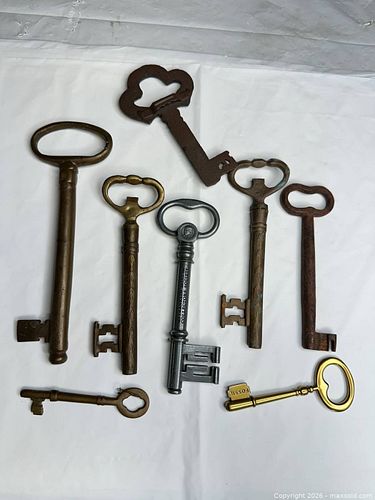 Lot #121 (1 of 5)