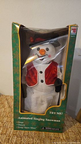 Vtg Animated Singing Snowman (1 of 4)