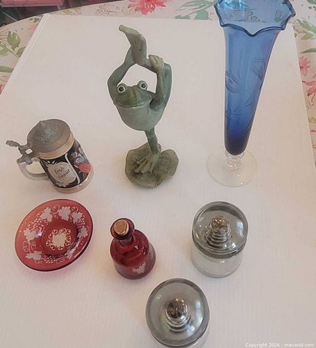 7 Piece Lot of Unique Collectibles Memorabilia  (1 of 11)