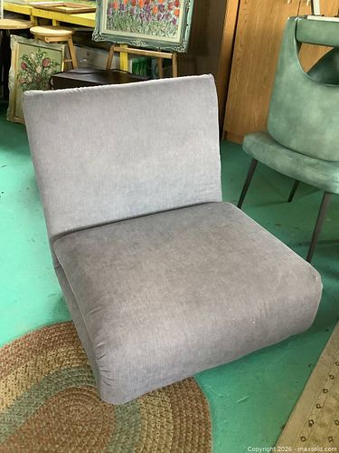 Lot #61 (1 of 5)