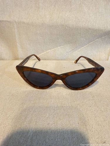 Lot #56 (1 of 5)