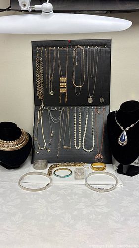 Lot #185 (1 of 20)