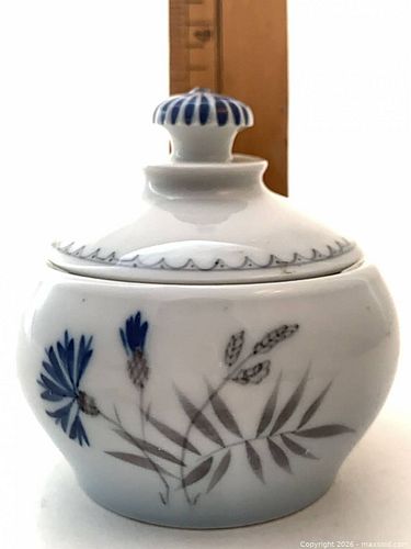 Lot #31 (1 of 21)