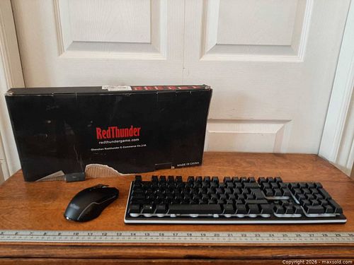 *NEW* RedThunder K10 RGB wireless gaming keyboard and mouse combo (1 of 9)