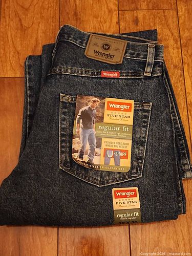 Lot #9 (1 of 18)