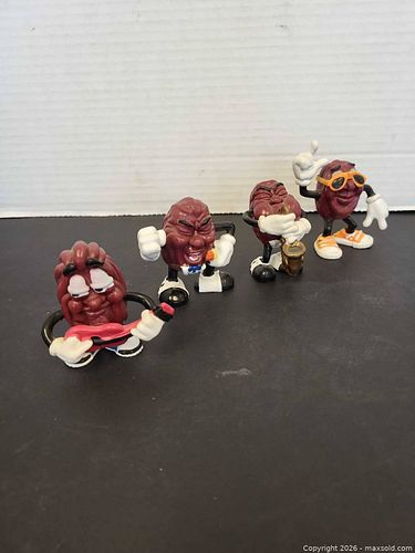 Lot #27 (1 of 10)