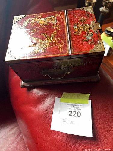 Lot #220 (1 of 5)