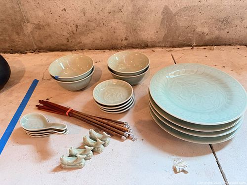 Lot #631 (1 of 12)