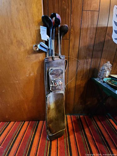Mixed Golf Club Set with Bag — Wooden-Head Woods & Irons B (1 of 8)