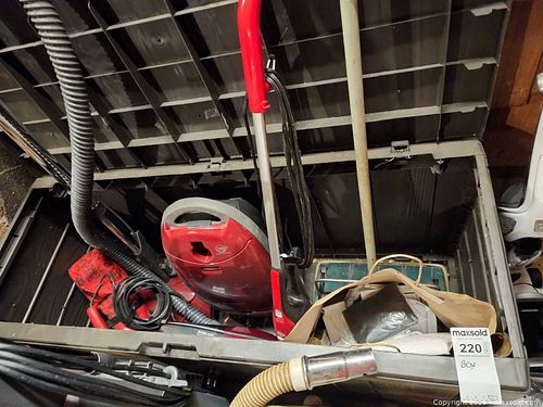 Panasonic and Shark Vacuums (Canister, Handheld, Upright) B (1 of 7)