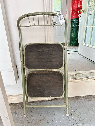 Lot #275 (1 of 6)