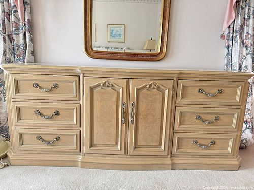 Thomasville Light Oak Dresser / Sideboard D (1 of 11)