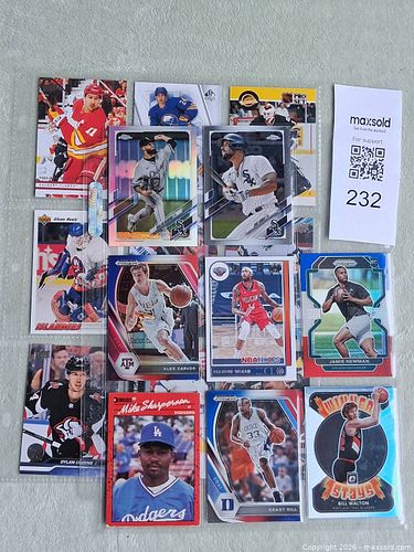 Mixed Sports Trading Cards (1 of 5)