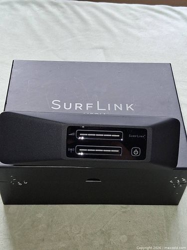 Paradigm (SurfLink) 210 Wireless Audio Transmitter / TV Streamer (Powers on) (1 of 8)