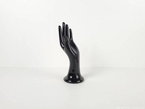 Lot #698 (1 of 9)