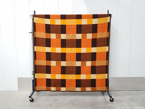 Lot #696 (1 of 9)