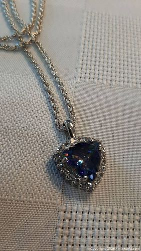 Lot #9 (1 of 4)