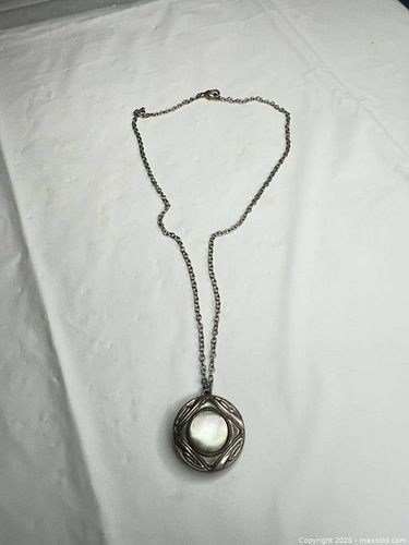 Lot #86 (1 of 5)