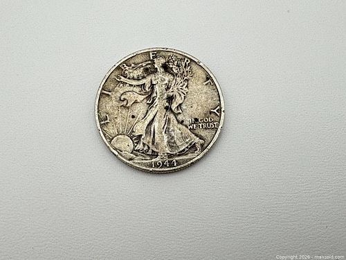 Lot #744 (1 of 3)
