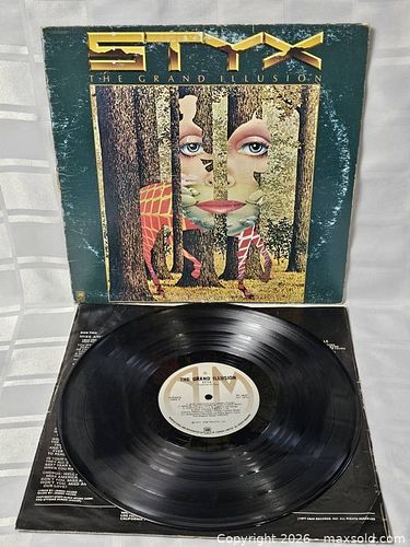Lot #111 (1 of 13)