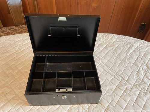 Lot #26 (1 of 1)